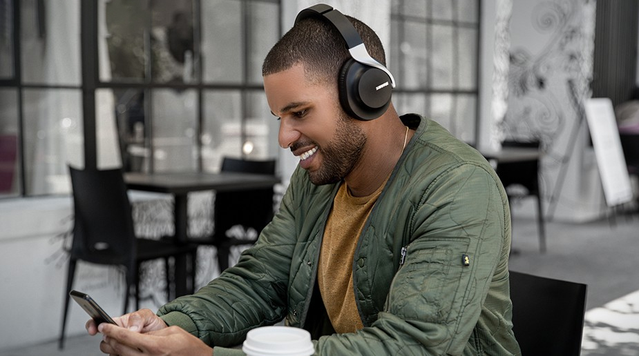 Shure Expands Consumer Audio Line With AONIC 40 Wireless Noise Cancelling Headphones